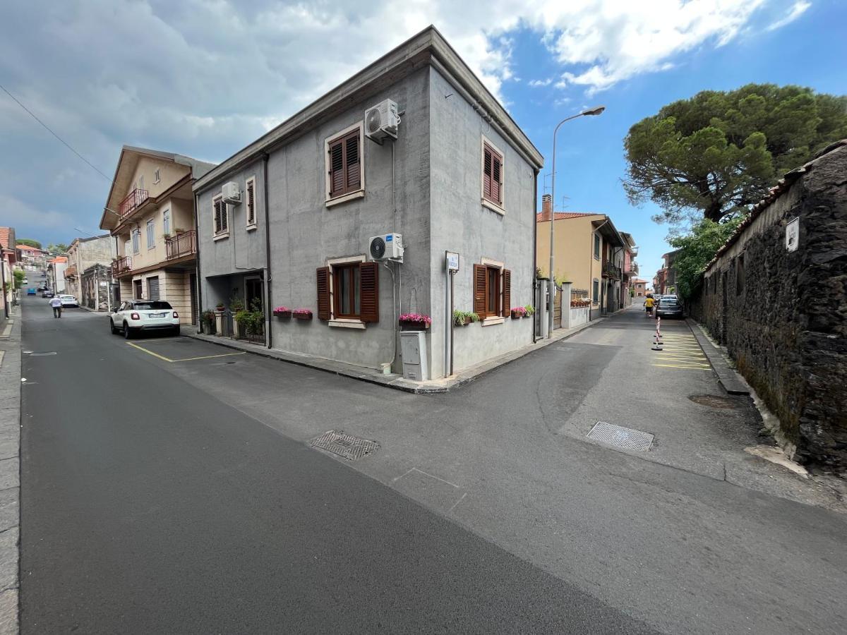 Il Borghetto Di San Giuseppe Etnarooms&Apartments Николози Экстерьер фото